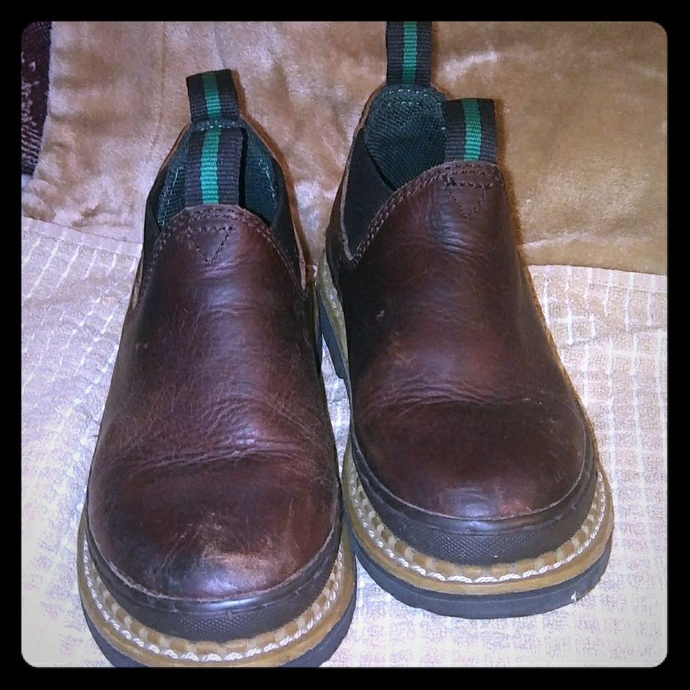 Youth-boy Georgia's boots